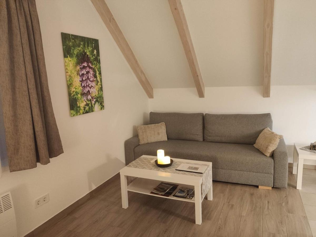 Kosbor Vendégház Monoszlo Exterior foto